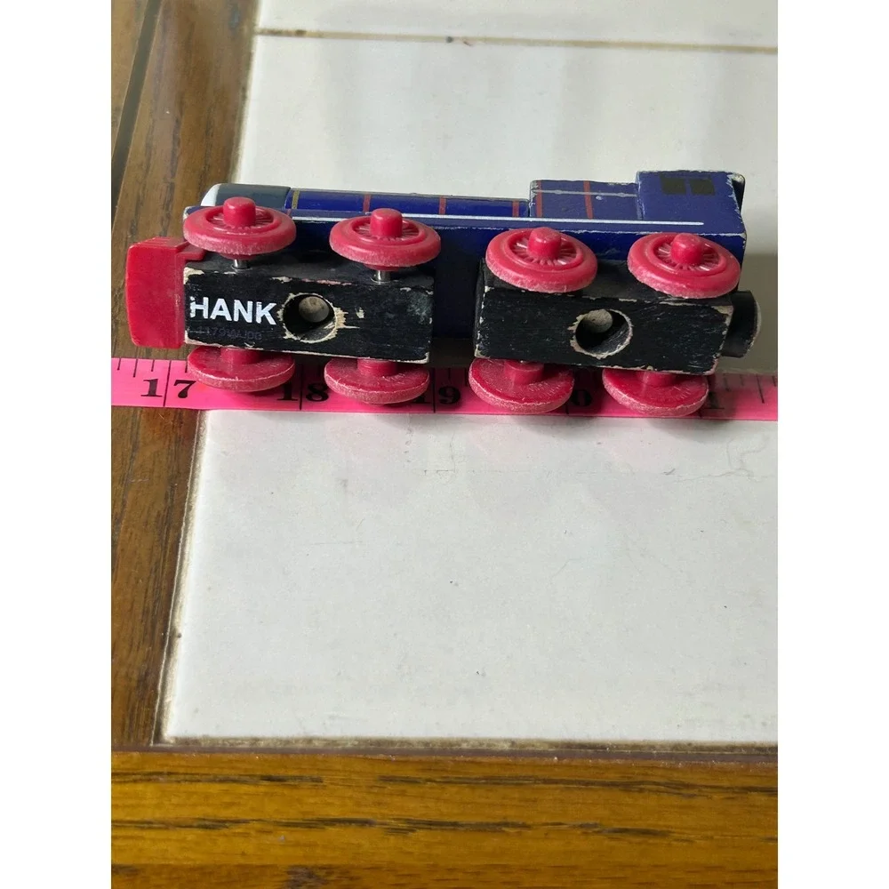 Thomas & Friends Wooden Railway Hank Blue Magnetic Train Engine Toy